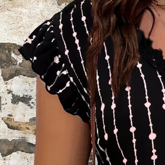 SHEIN Ruffle Sleeve Detail Shirt Black & Pink Striped - Picture 5 of 5